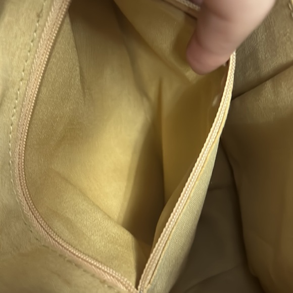 Croc Design Hand Bag - Picture 7 of 8